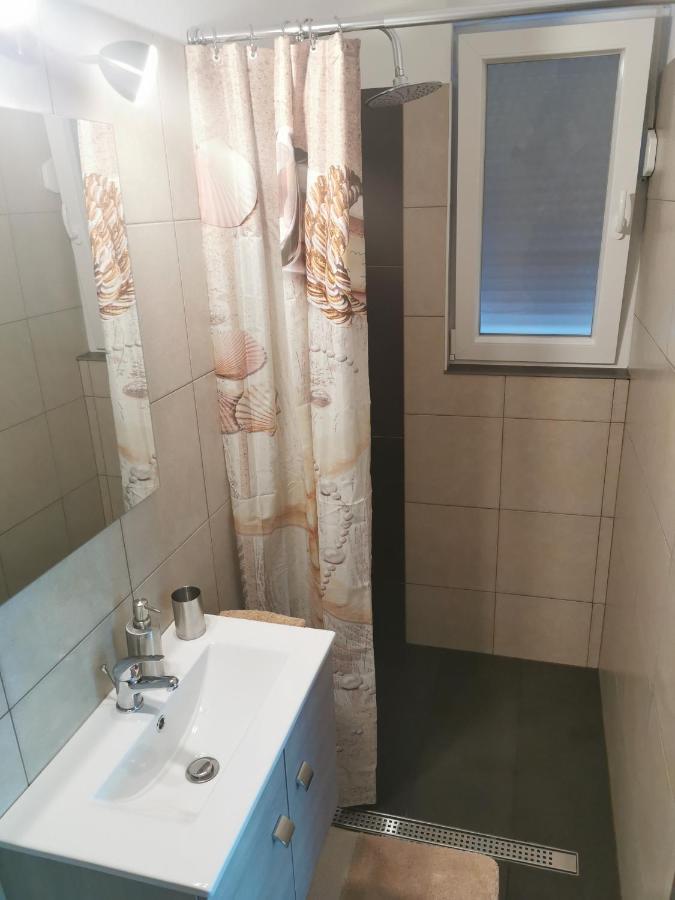 Apartments Penko Ловран Екстериор снимка