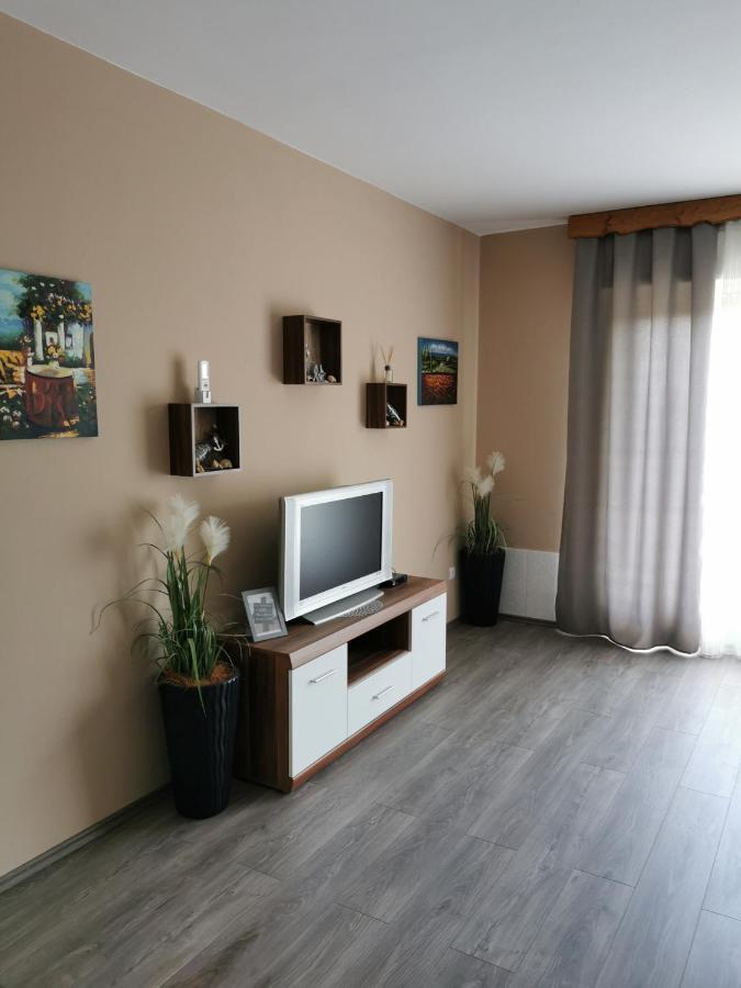 Apartments Penko Ловран Екстериор снимка