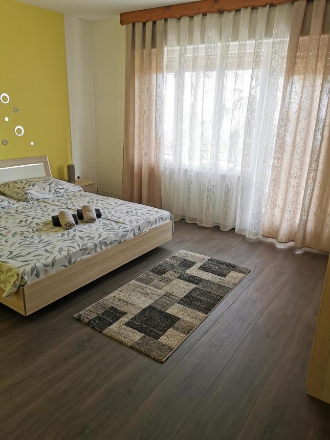 Apartments Penko Ловран Екстериор снимка